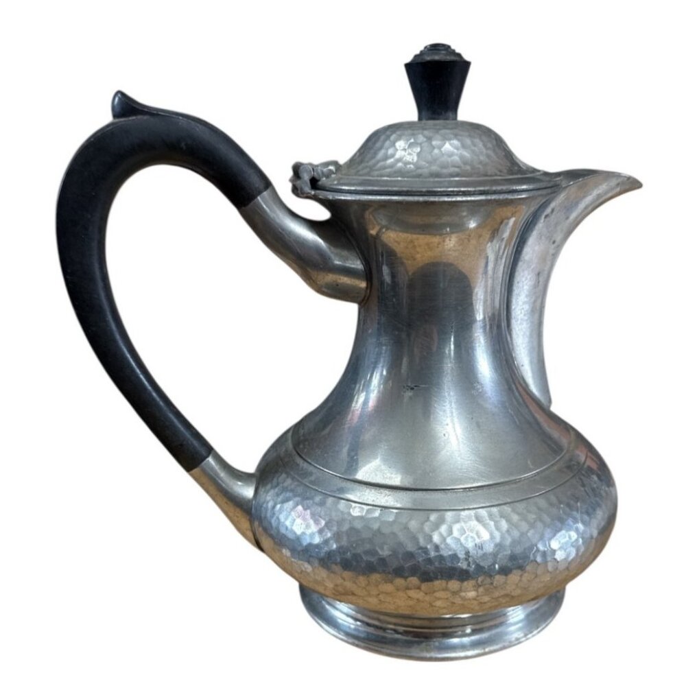 Sheffield Pewter Coffee/Tea Pot Manor Period 2410 England